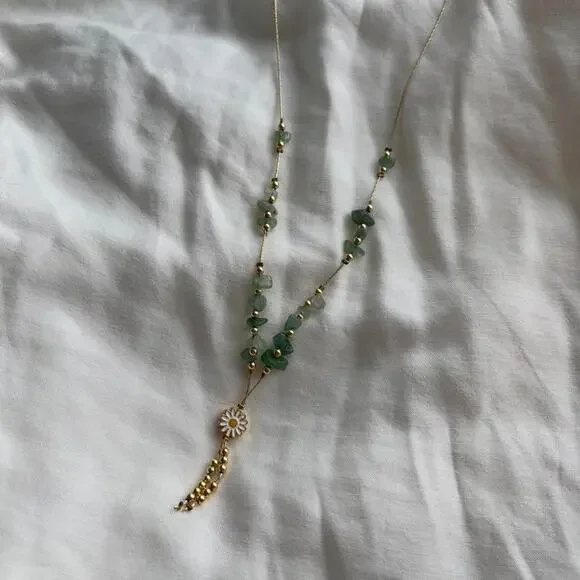 Green and gold beaded necklace - Picture 2 of 4